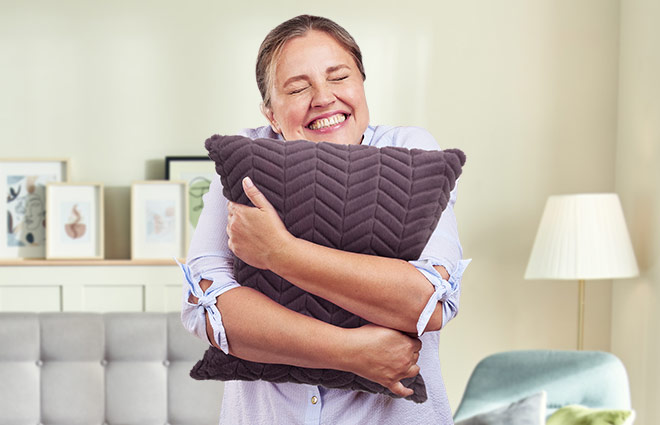 Набор из покрывала и подушки Dormeo Warm Hug Lux 2022